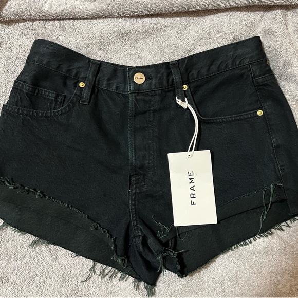 NWT Frame Black Front Cuff Shorts - Size 24 - Picture 3 of 10